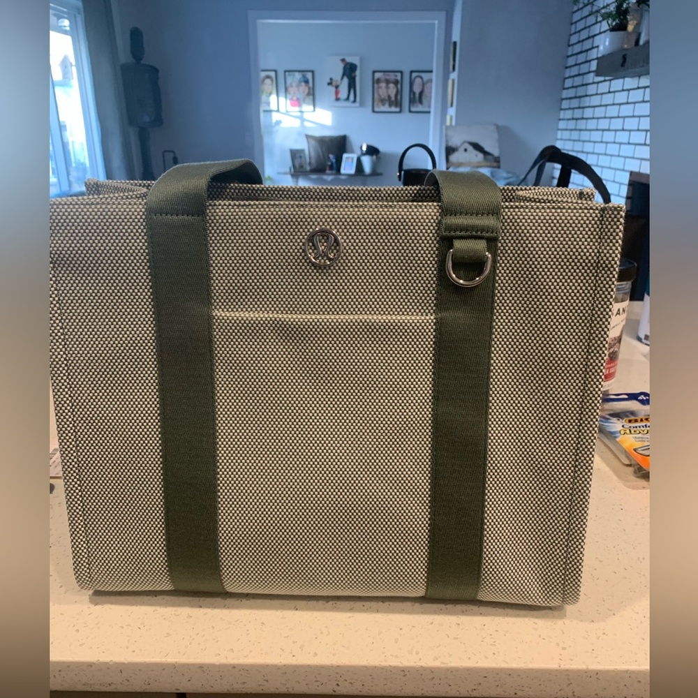 Lulu Lemon canvas tote